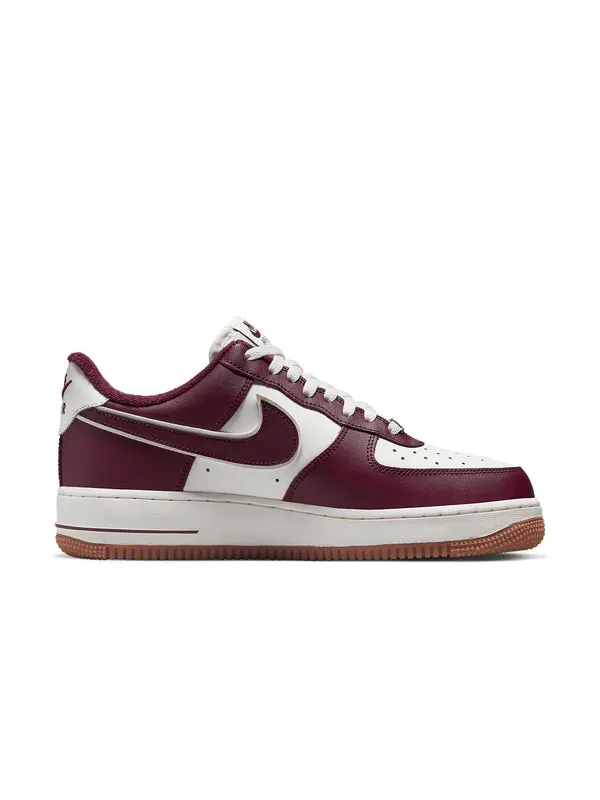 Кроссовки air force 1 '07 lv8 'college pack - night maroon' Nike — изображение 2 из 4, белый/красный