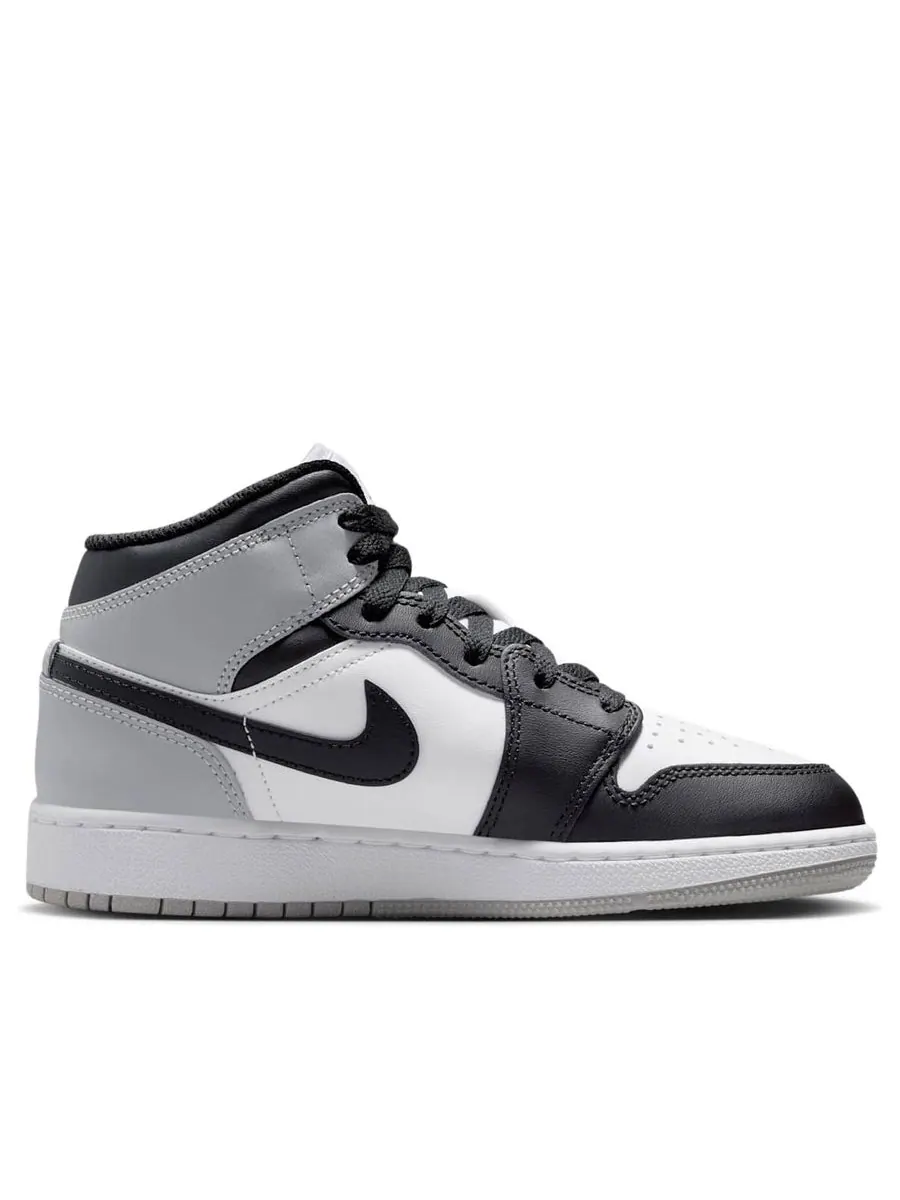 Кроссовки (GS) Air Jordan 1 Mid 'Barons' — изображение 2 из 6, серый