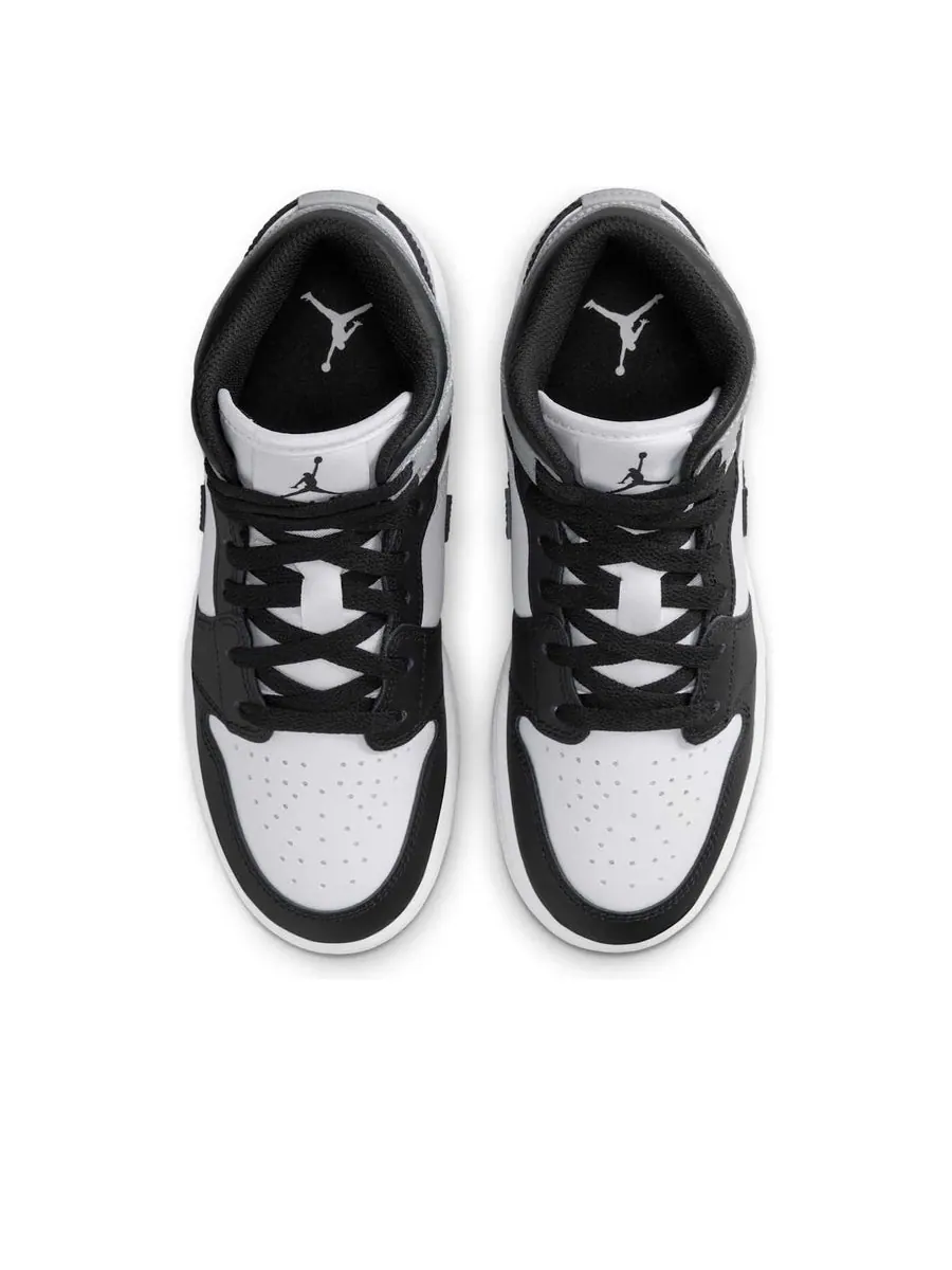 Кроссовки (GS) Air Jordan 1 Mid 'Barons' — изображение 4 из 6, серый