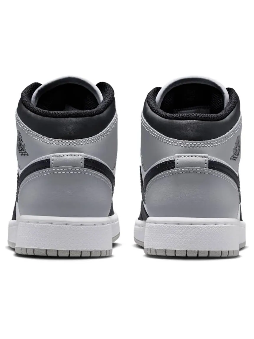 Кроссовки (GS) Air Jordan 1 Mid 'Barons' — изображение 5 из 6, серый
