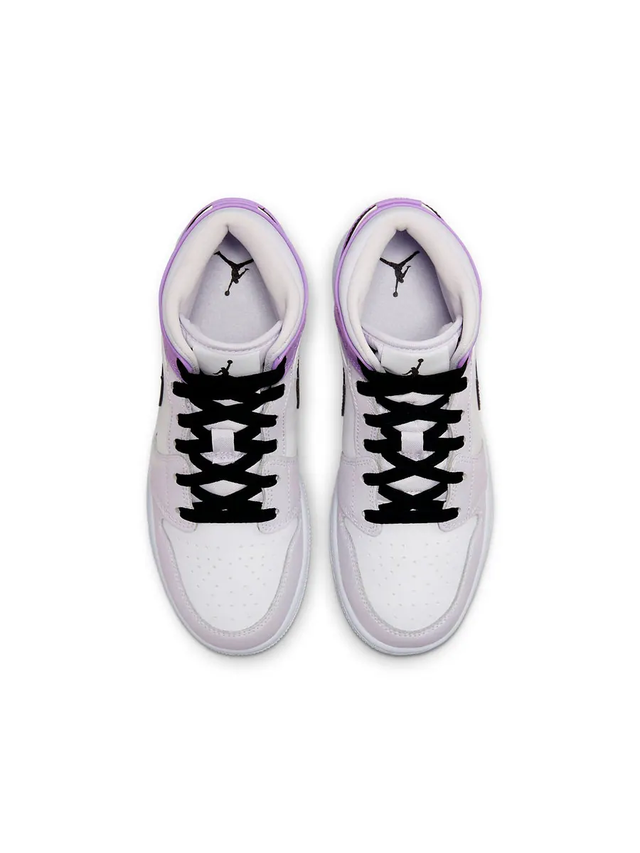 Кроссовки (GS) Air Jordan 1 Mid 'Barely Grape' — изображение 4 из 6, фиолетовый