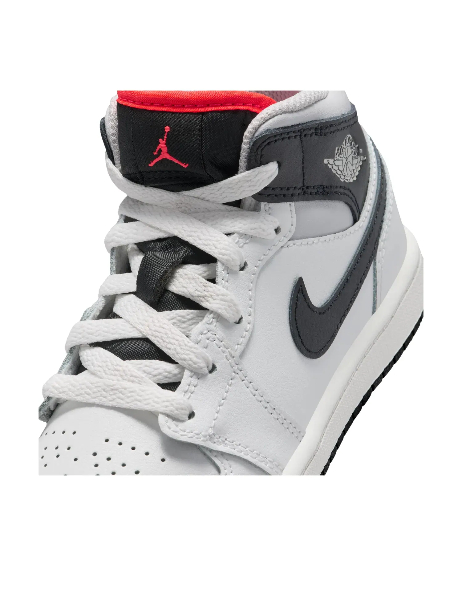 Кроссовки Jordan 1 Mid 'Summit White Infrared Black' DQ8424-109 — изображение 5 из 6, белый