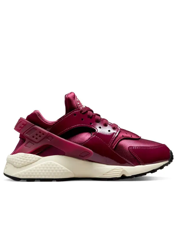 Кроссовки Nike Air Huarache 'Dark Beetroot' — изображение 2 из 4, темный/черный