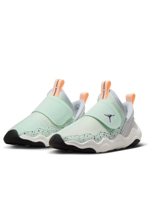Кроссовки 23/7 'barely green grey' Air Jordan — изображение 3 из 4, зеленый/серый