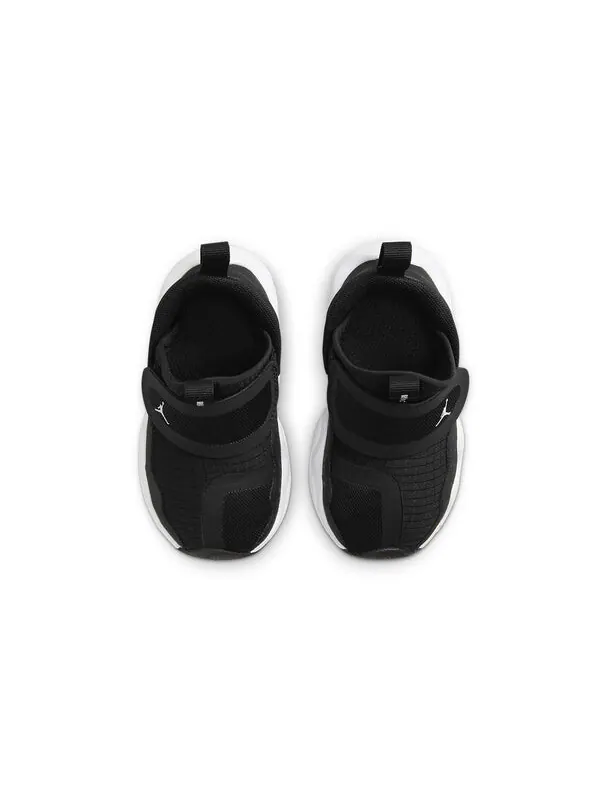 Кроссовки 23 7 Air Jordan — изображение 4 из 4, черный/белый