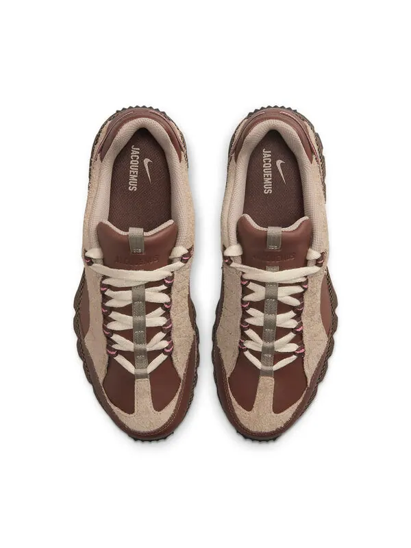 Кроссовки jacquemus x air humara lx Nike — изображение 4 из 4, коричневый/розовый