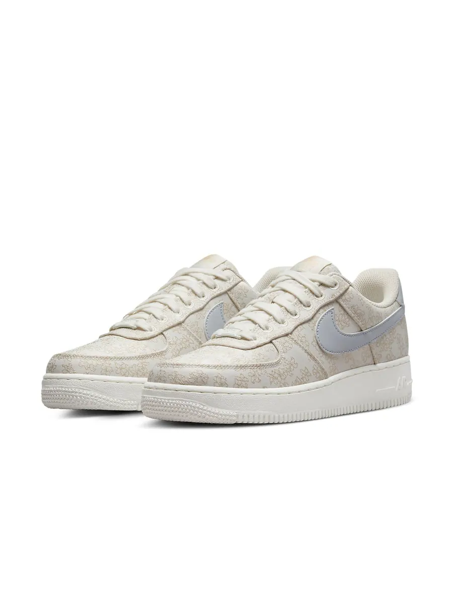 Кроссовки (WMNS) Nike Air Force 1 '07 SE Jacquard 'Floral Embroidery' — изображение 3 из 6, белый