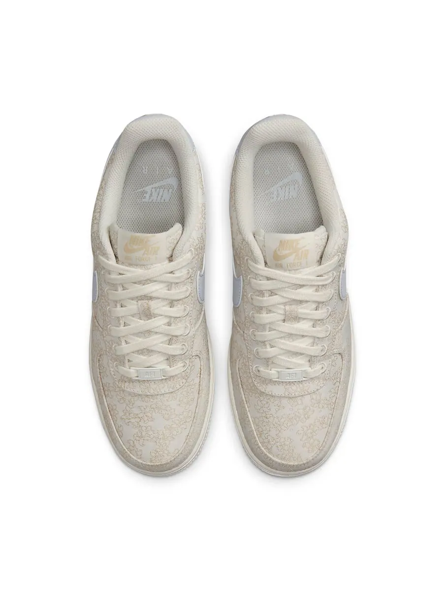 Кроссовки (WMNS) Nike Air Force 1 '07 SE Jacquard 'Floral Embroidery' — изображение 4 из 6, белый