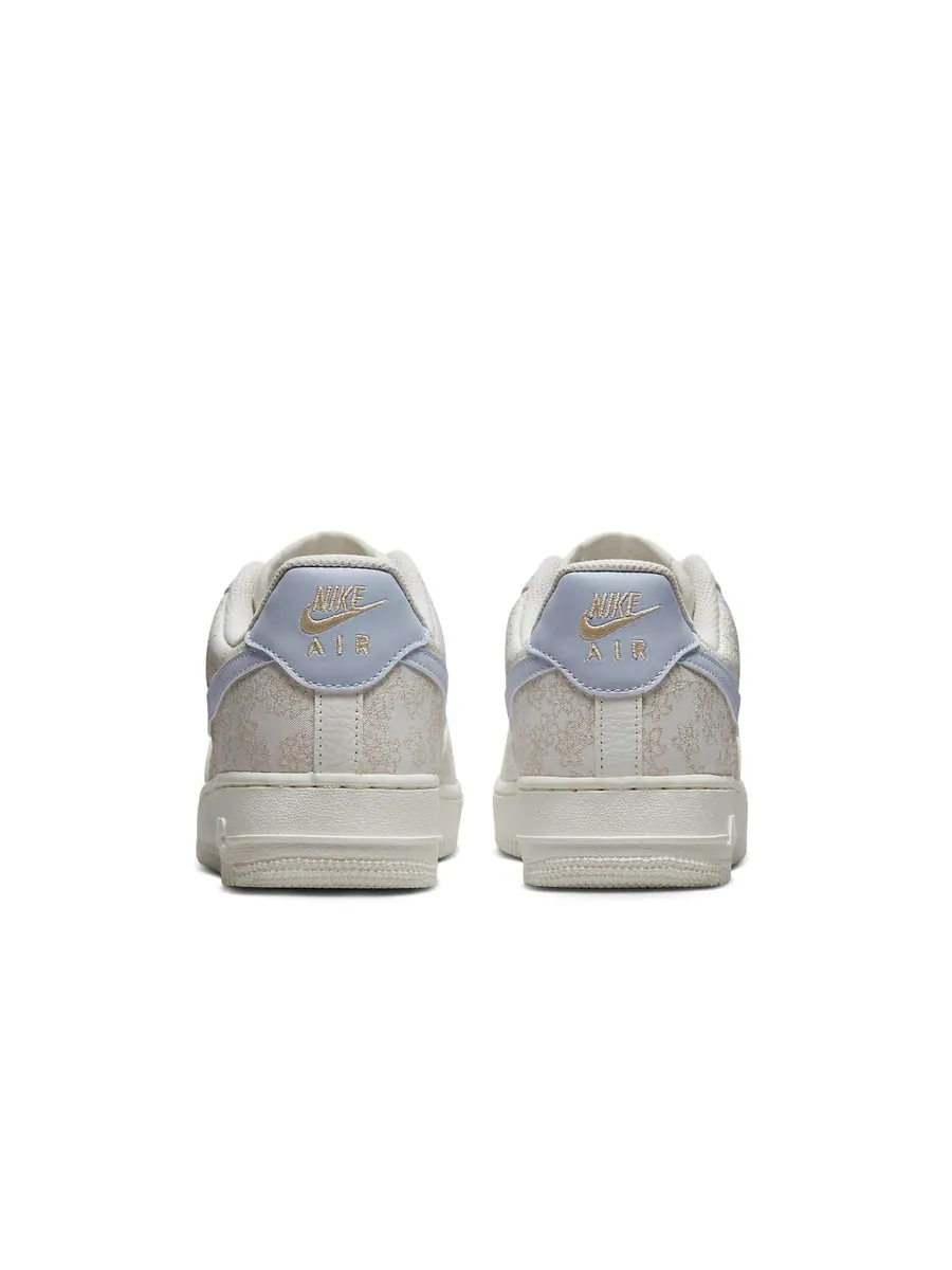 Кроссовки (WMNS) Nike Air Force 1 '07 SE Jacquard 'Floral Embroidery' — изображение 5 из 6, белый