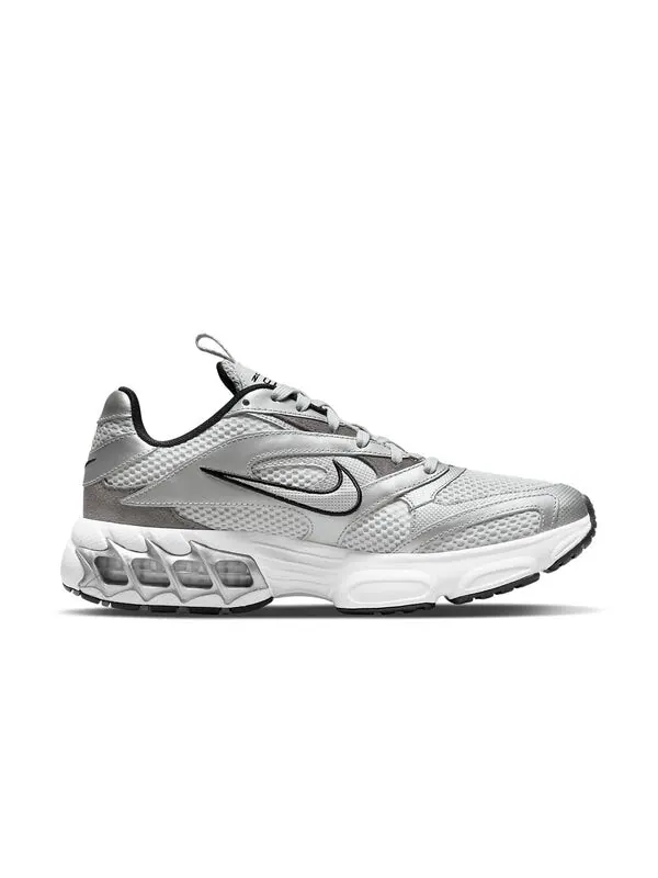 Кроссовки Zoom Air Fire Low Top серебристые Nike — изображение 2 из 4, серебристый/белый