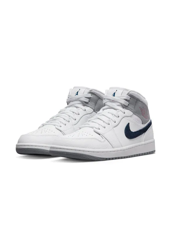 Кроссовки 1 средние Air Jordan — изображение 3 из 4