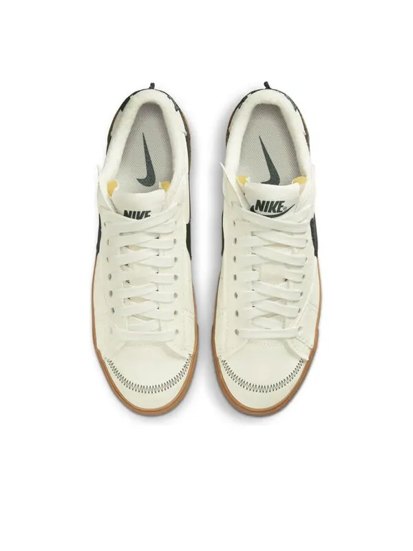 Кроссовки blazer low '77 jumbo 'sail pro green gum' Nike — изображение 3 из 4, белый/зеленый