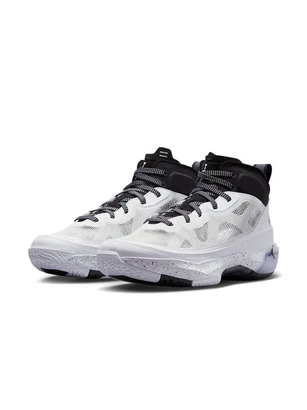 Кроссовки 37 пф Air Jordan — изображение 3 из 4, белый