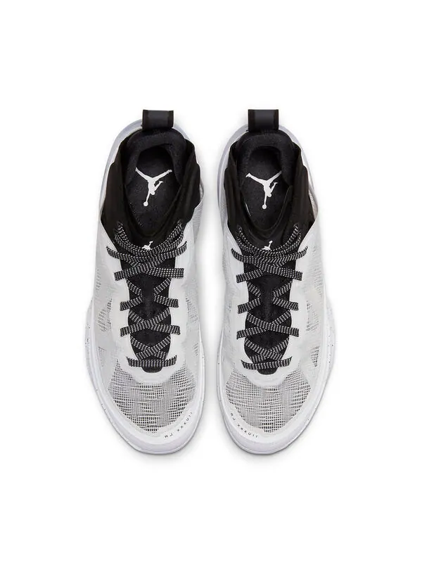 Кроссовки 37 пф Air Jordan — изображение 4 из 4, белый