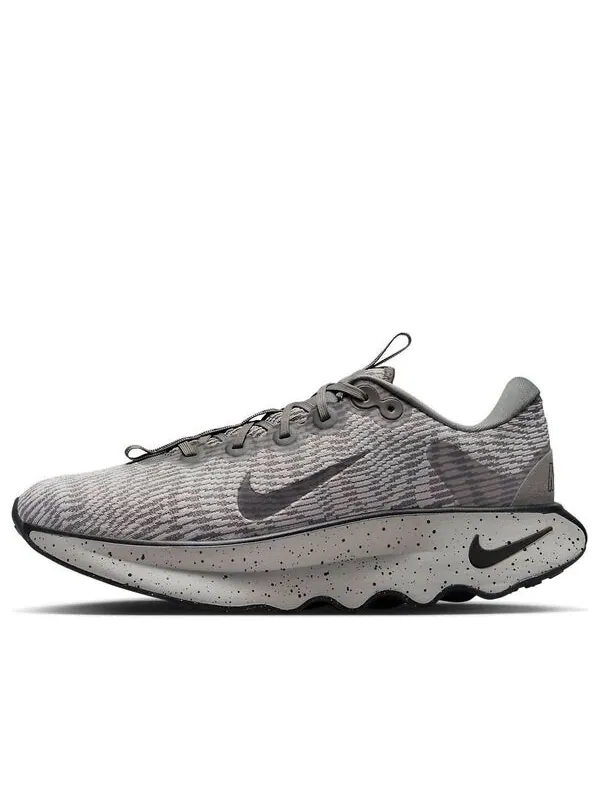 Кроссовки motiva 'light iron ore' Nike — изображение 1 из 4, металлический серый