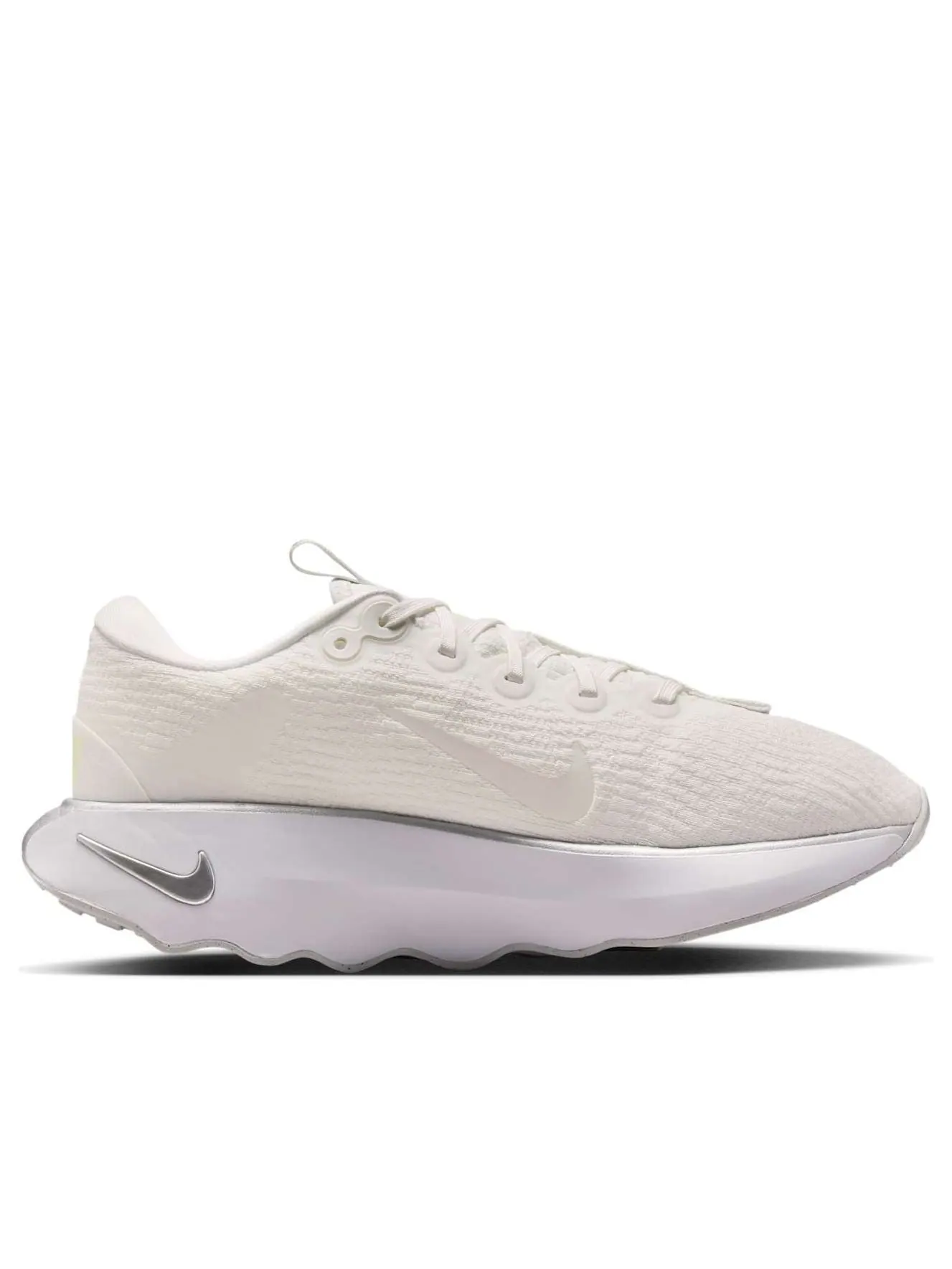 Кроссовки (WMNS) Nike Motiva 'Summit White Metallic Silver' — изображение 2 из 6, белый