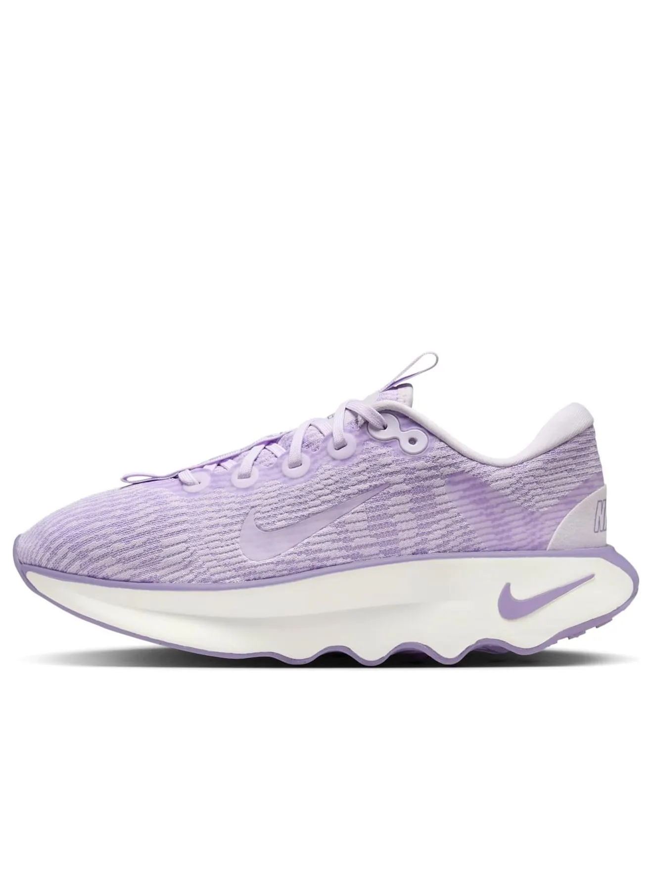 Кроссовки (WMNS) Nike Motiva 'Barely Grape' — изображение 1 из 6, фиолетовый