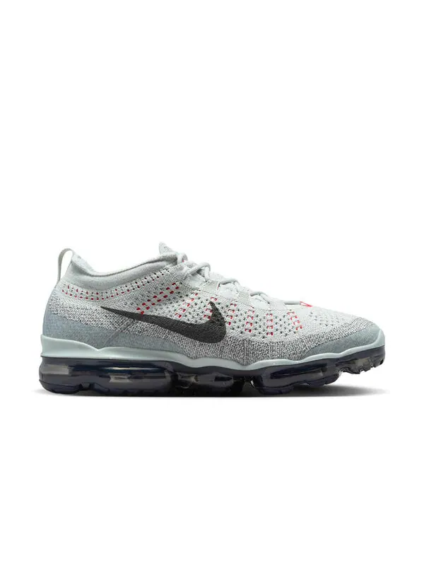 Кроссовки air vapormax 2023 flyknit 'light silver picante red smoke grey' Nike — изображение 2 из 4