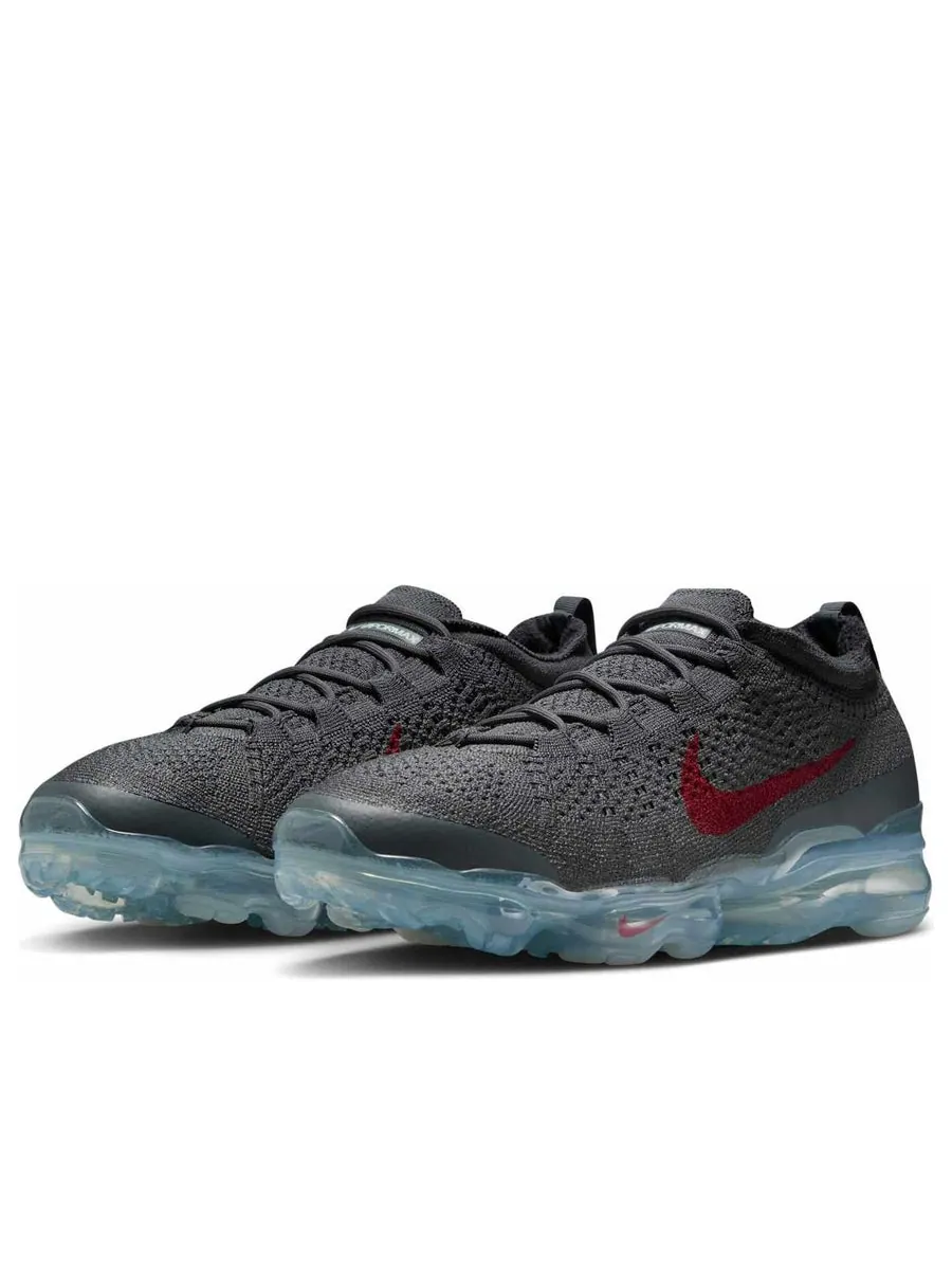 Кроссовки Nike Air VaporMax 2023 Flyknit 'Dark Grey Gym Red' — изображение 3 из 6, серый