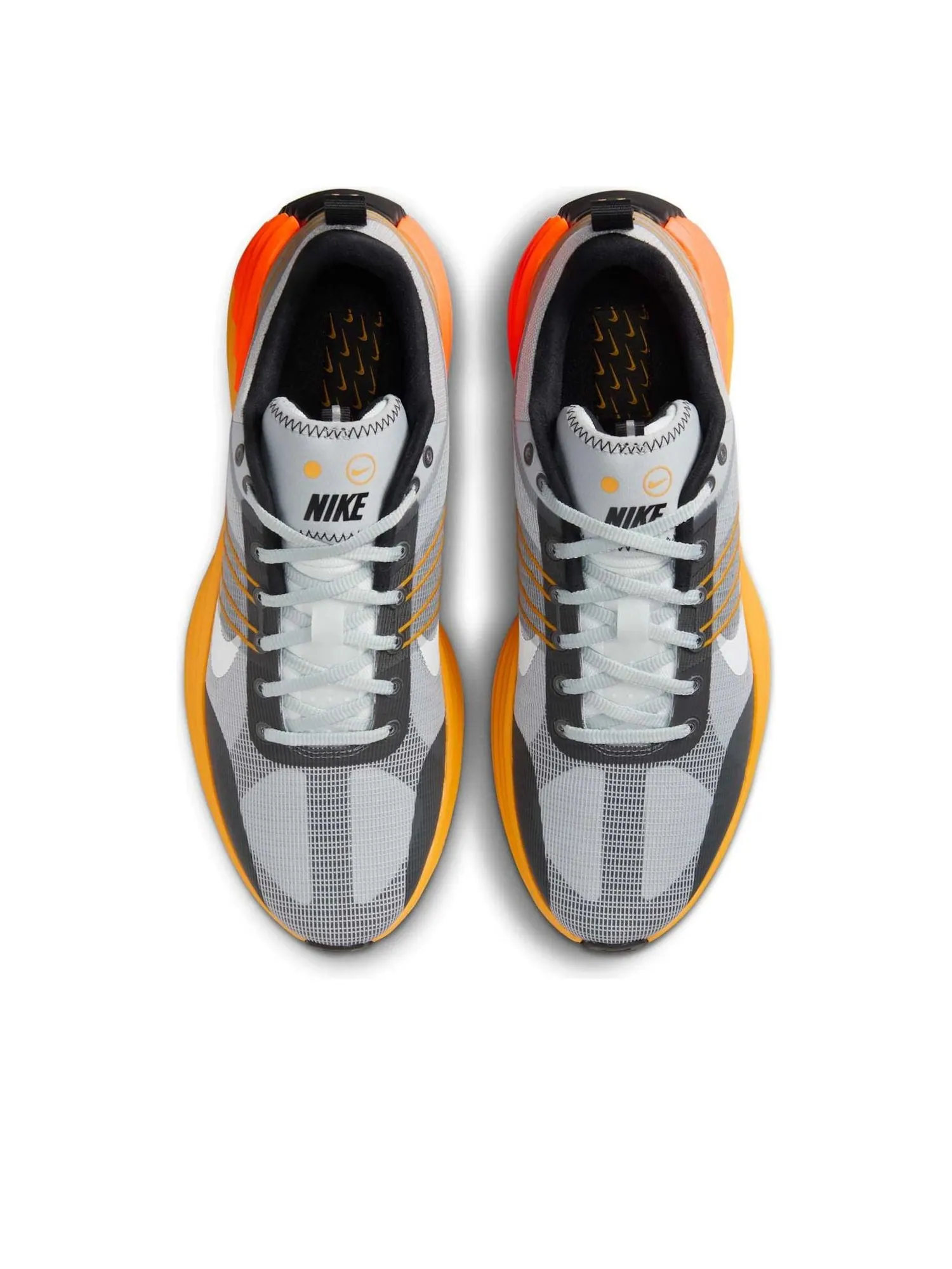 Кроссовки Nike Lunar Roam 'Wolf Grey Total Orange' — изображение 2 из 6, серый