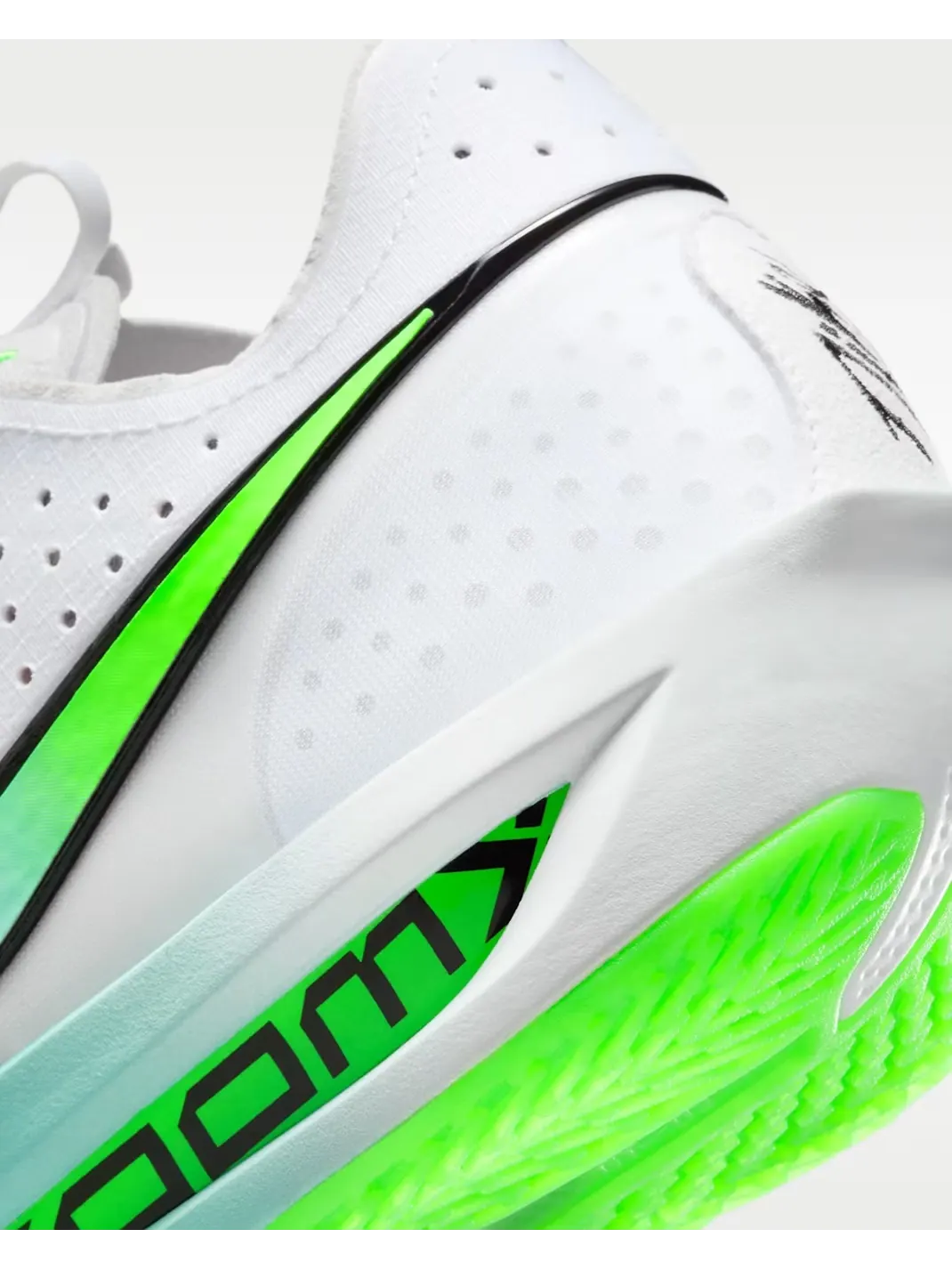 Кроссовки мужские Nike G.T. Cut 3 — изображение 7 из 8, белый