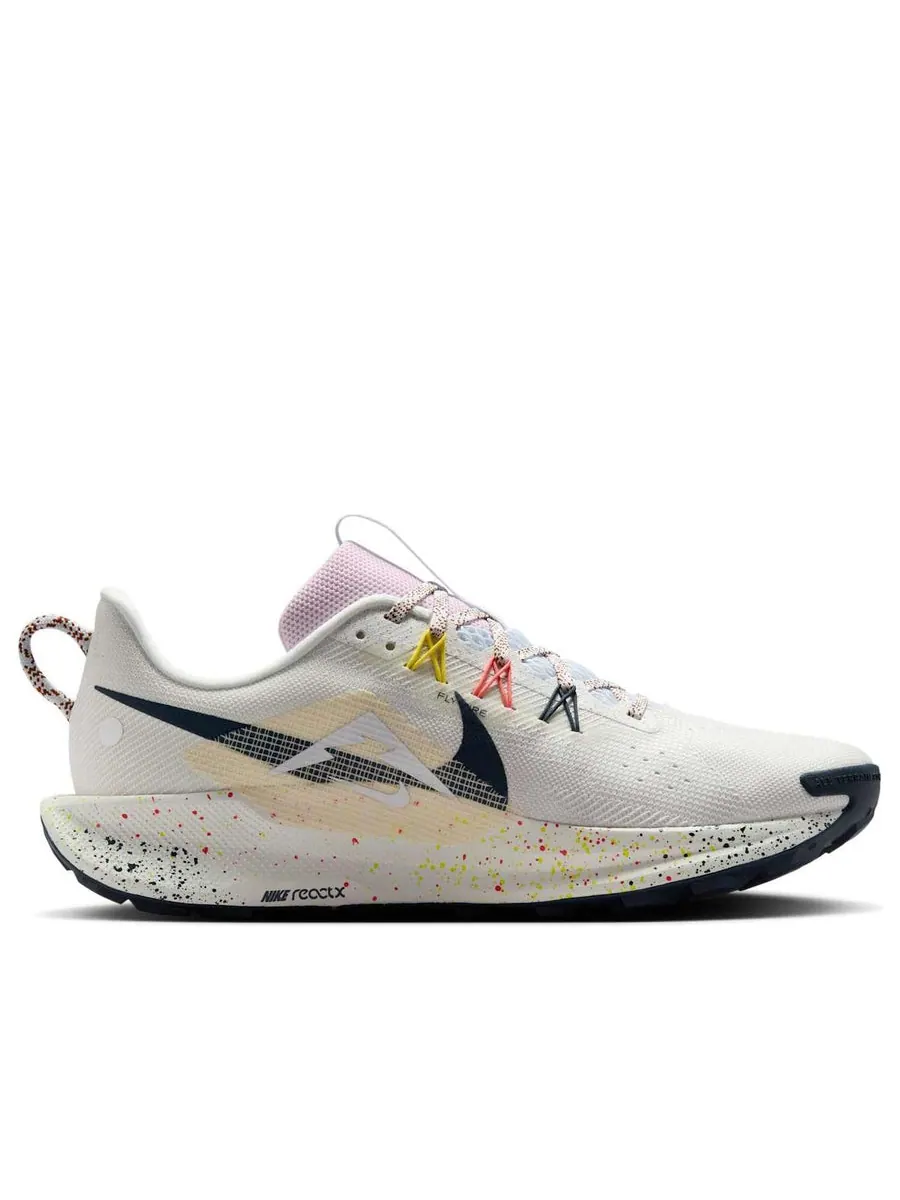 Кроссовки Nike React Pegasus Trail 5 'Summit White Armory Navy' — изображение 2 из 6, бежевый