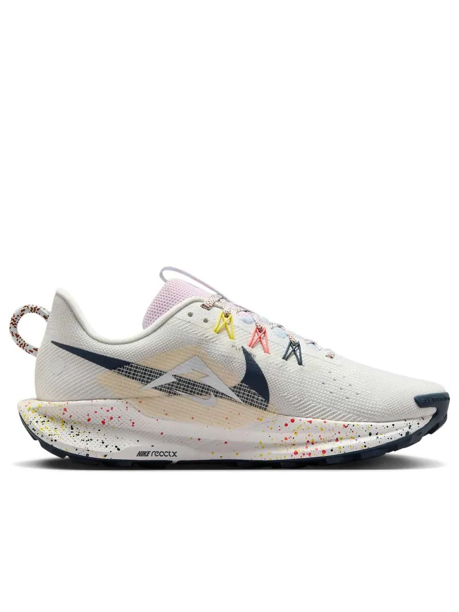 Кроссовки (WMNS) Nike React Pegasus Trail 5 'Summit White Football Grey Pink Foam Armory Navy' — изображение 2 из 6, бежевый