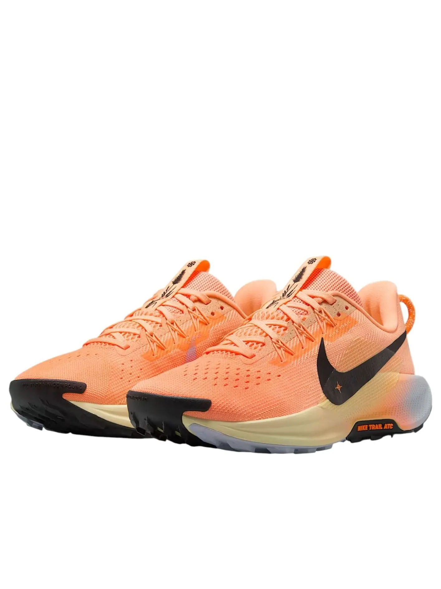 Кроссовки (WMNS) Nike Pegasus Trail 5 'Pulse Orange Phantom Gypsum Black' — изображение 3 из 6, оранжевый
