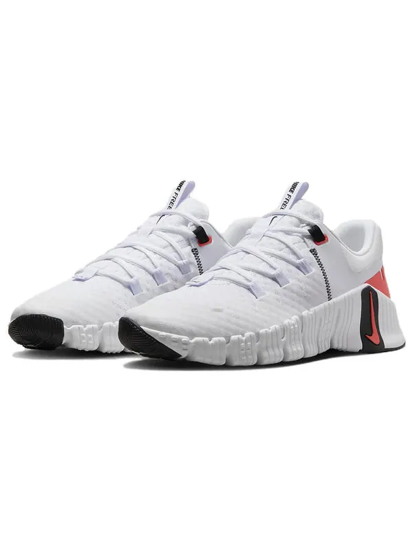 Кроссовки Nike Free Metcon 5 'White' — изображение 3 из 4, белый/черный/красный