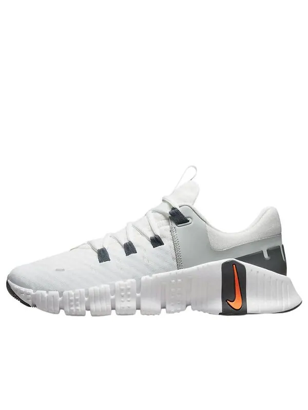 Кроссовки Nike Free Metcon 5 'White Bright Mandarin' — изображение 1 из 4