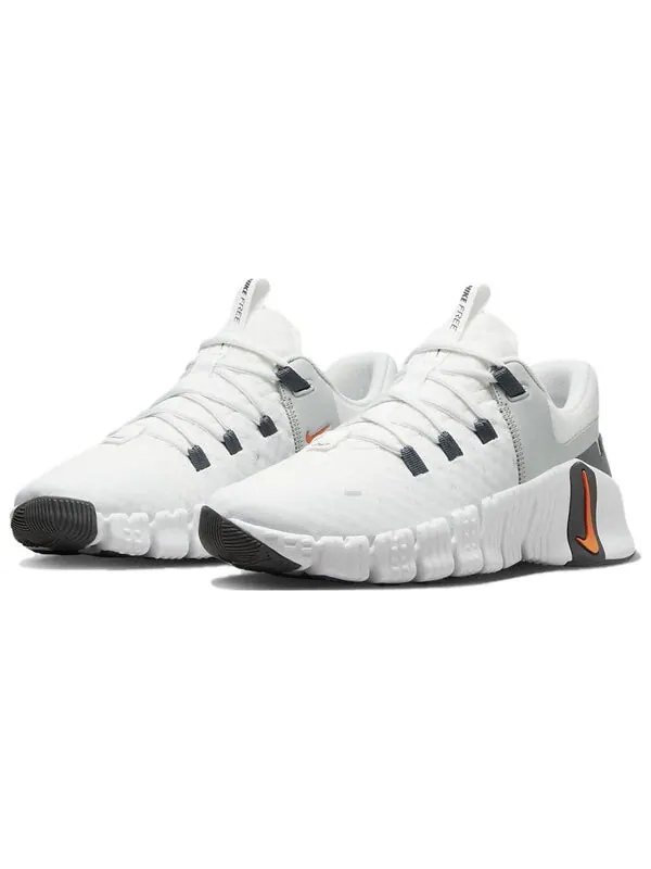 Кроссовки Nike Free Metcon 5 'White Bright Mandarin' — изображение 3 из 4