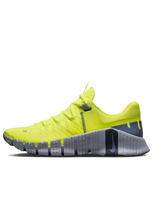 Кроссовки Nike Free Metcon 5 'Volt Wolf Grey' — изображение 1 из 4