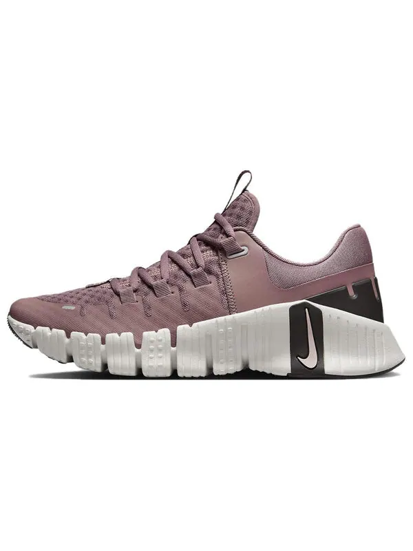 Кроссовки Nike Metcon 5 — изображение 2 из 4