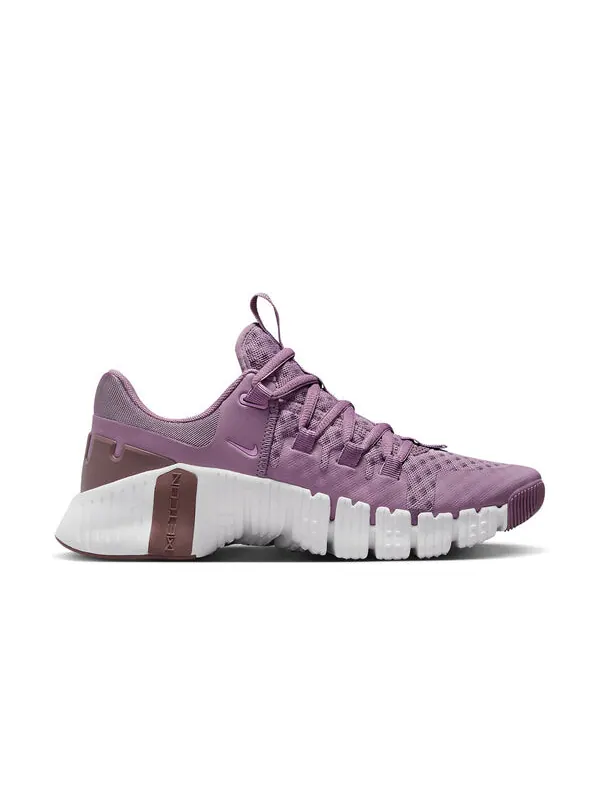 Кроссовки Nike Metcon 5 — изображение 2 из 4, фиолетовый