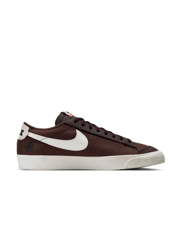 Кроссовки blazer low '77 premium 'earth' Nike — изображение 2 из 4, черный