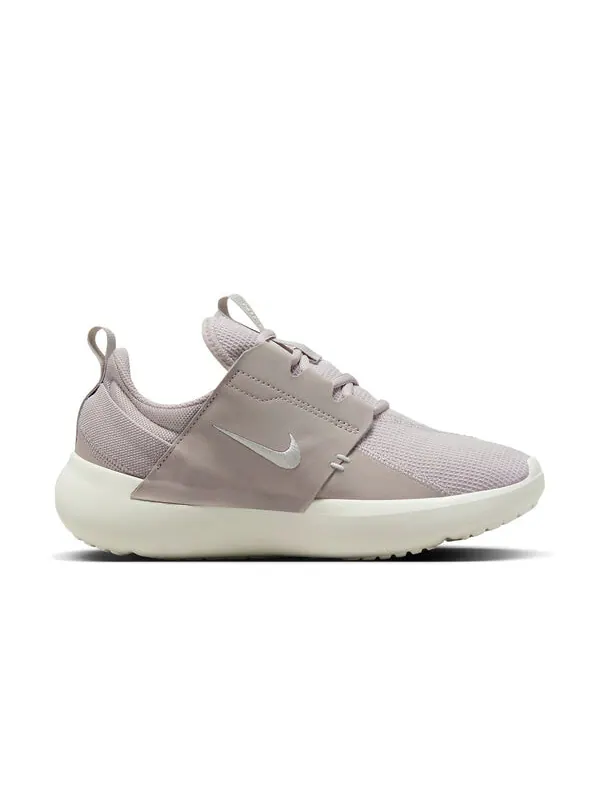 Кроссовки e series реклама Nike — изображение 2 из 4