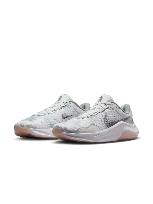 Кроссовки legend essential 3 next nature premium Nike — изображение 3 из 4, зеленый/белый/серый