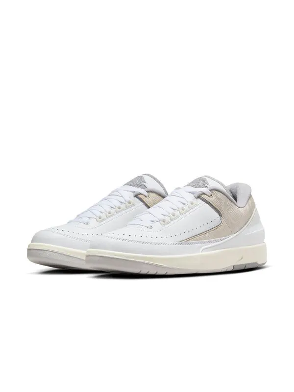 Кроссовки 2 ретро низкие Air Jordan — изображение 2 из 4, белый/серый//серый