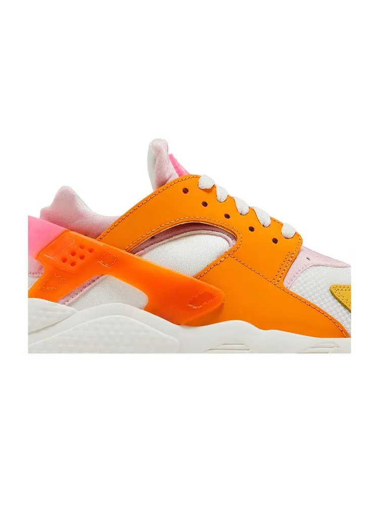 Кроссовки Nike Air Huarache 'Solar Flare Soft Pink' — изображение 2 из 8, розовый