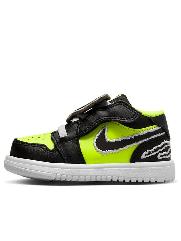 Кроссовки 1 low alt se ' black cat' Air Jordan — изображение 1 из 4, черный-белый