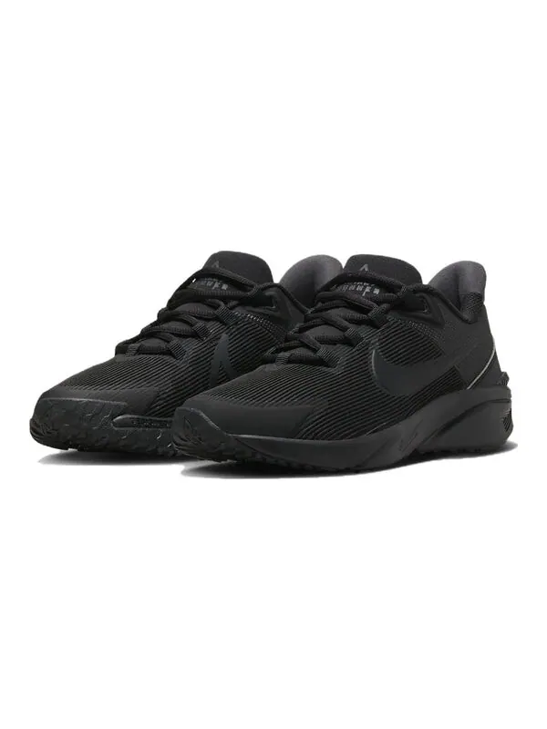 Кроссовки (GS) Nike Star Runner 4 'Triple Black' — изображение 4 из 4, черный/черный//черный