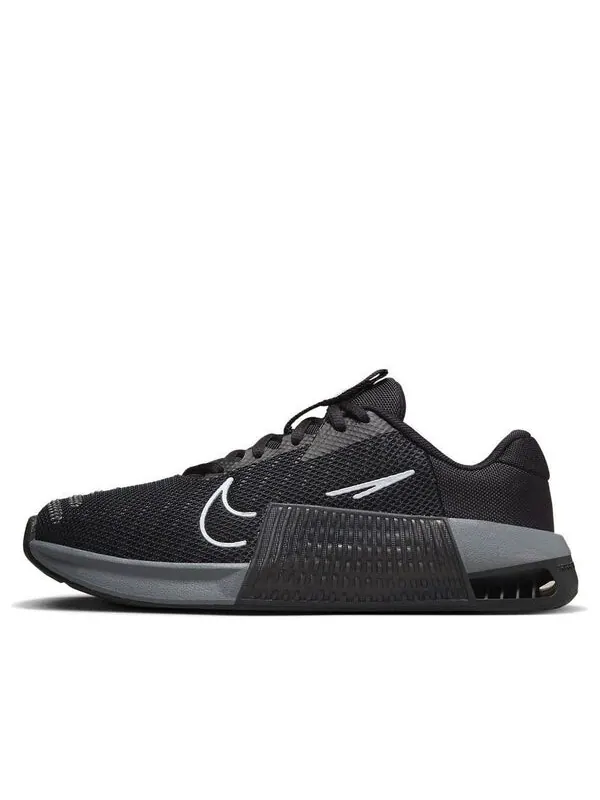 Кроссовки меткон 9 Nike — изображение 1 из 4, черный/белый--серый