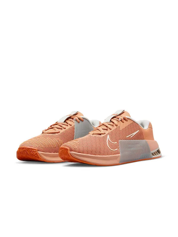 Кроссовки меткон 9 Nike — изображение 2 из 4, коричневый/--зеленый