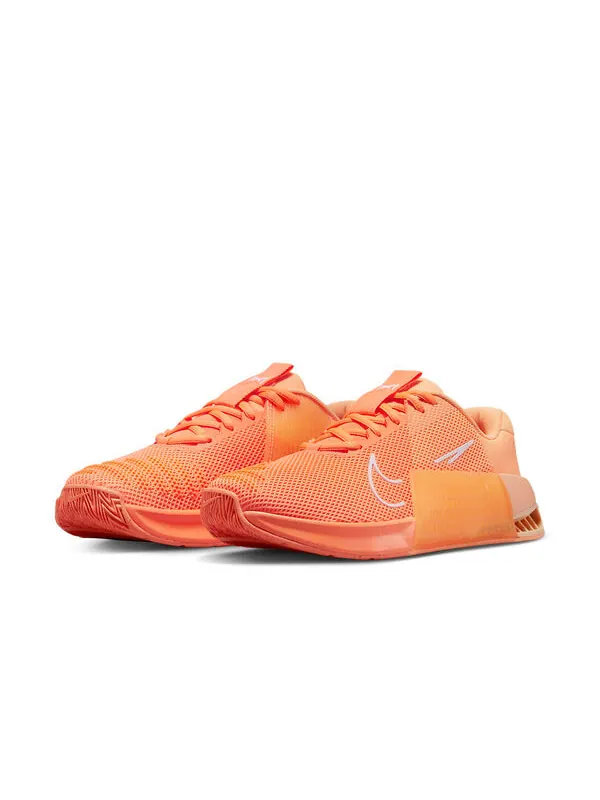 Кроссовки metcon 9 amp Nike — изображение 3 из 4, оранжевый/белый