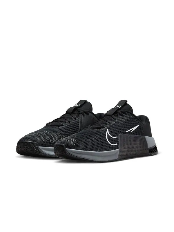 Кроссовки меткон 9 Nike — изображение 2 из 4, черный/белый--серый
