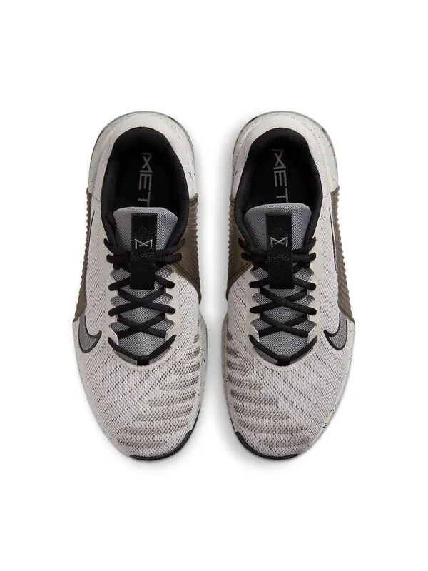 Кроссовки metcon 9 'light iron ore' Nike — изображение 4 из 4, светлый/черный