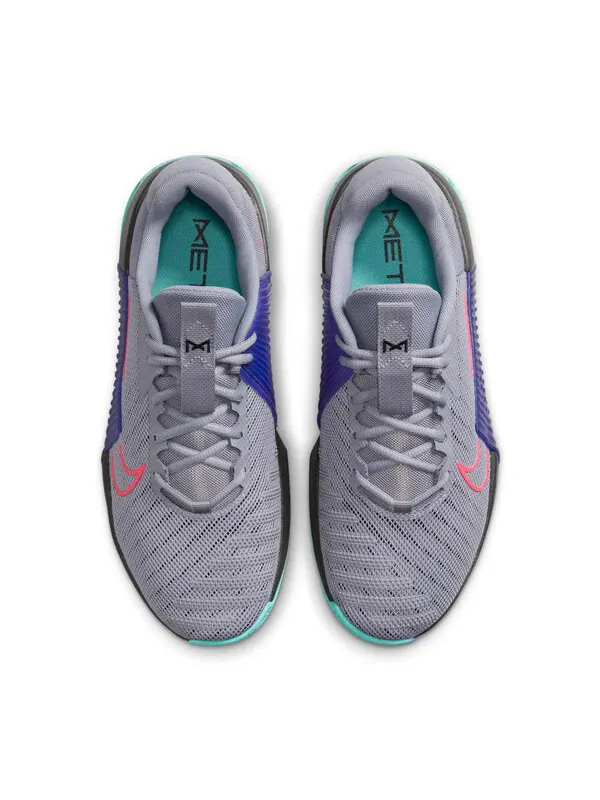 Кроссовки metcon 9 'cement grey concord hot punch' Nike — изображение 4 из 4, серый/черный