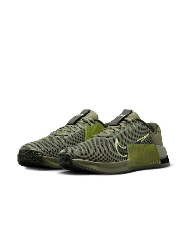 Кроссовки metcon 9 'olive high voltage' Nike — изображение 2 из 4, оливковый