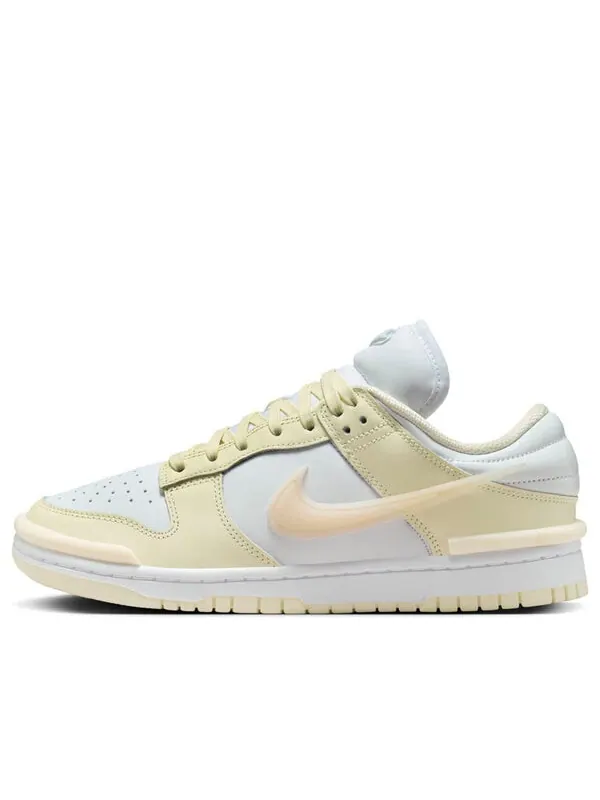 Кроссовки dunk low twist 'coconut milk guava ice' Nike — изображение 1 из 4, белый