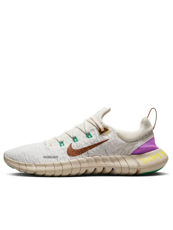 Кроссовки free run 5.0 next nature prm moving company - sail ale brown Nike — изображение 1 из 1, кремовый/белый